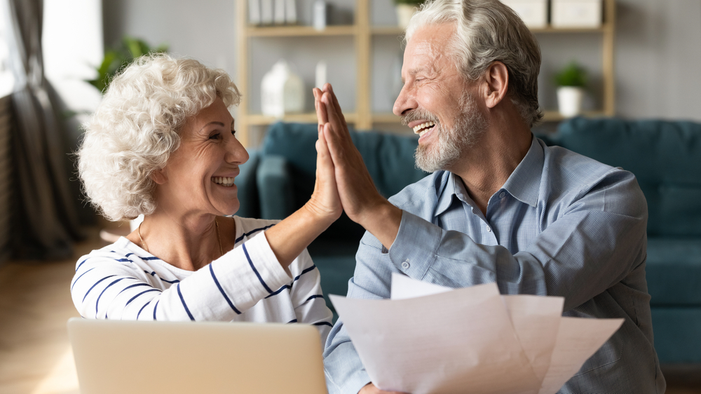Helpful Tips and Tricks For Seniors Living on A Budget